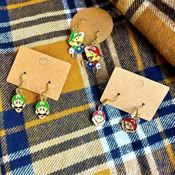 Mario Bros 90’s Nostalgia Throwback Dangle Earrings New Handmade - Picture 1 of 1
